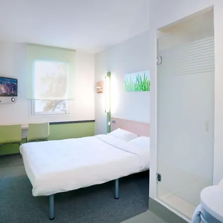 Ibis Budget Torun Exterior photo